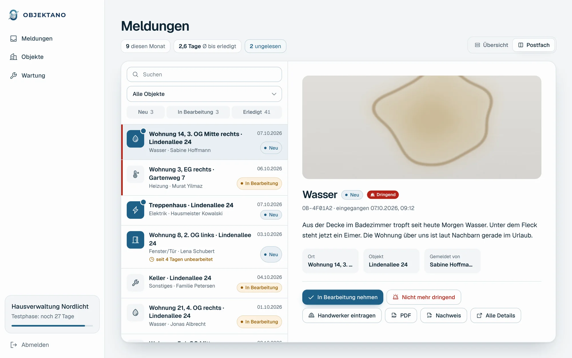 Postfach-Ansicht in Objektano: links die Liste der Meldungen, rechts die gewählte Meldung mit Foto und Knöpfen